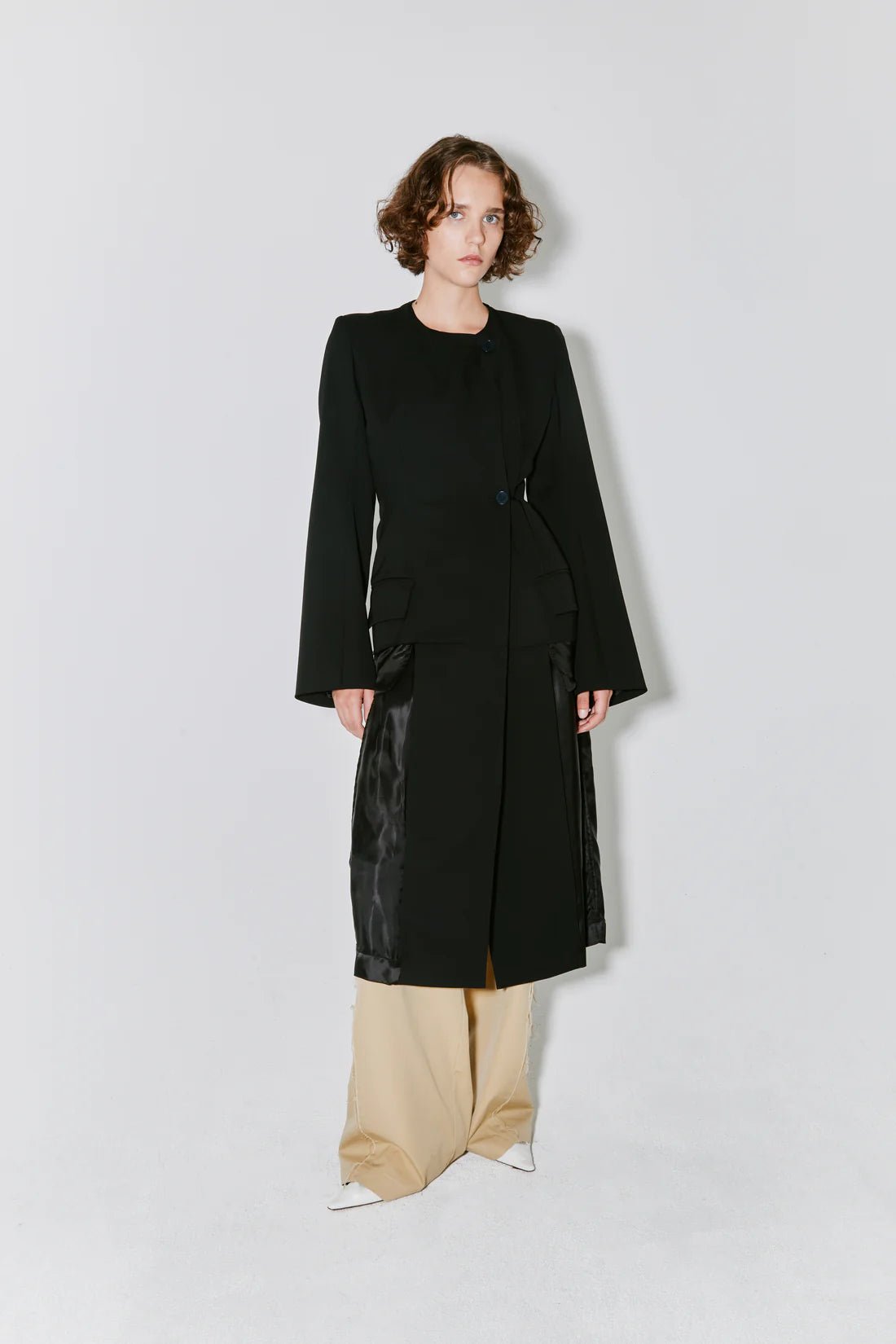 Façon Jacmin - Moa Fitted Coat - Black - Vestes et Manteaux - MOA