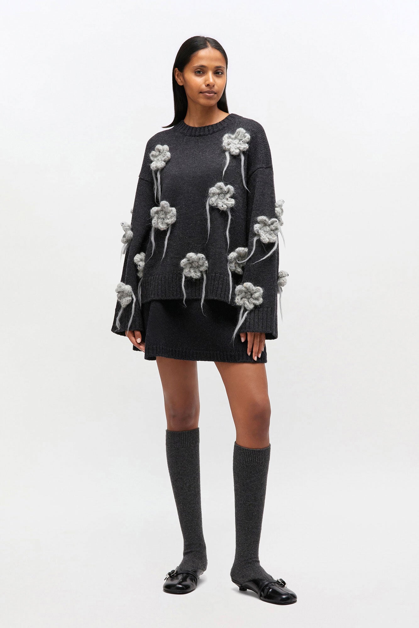 Ganni – Flower Crochet Sweater – Phantom - Pulls et Sweats - GANNI-K2624-252-S/M