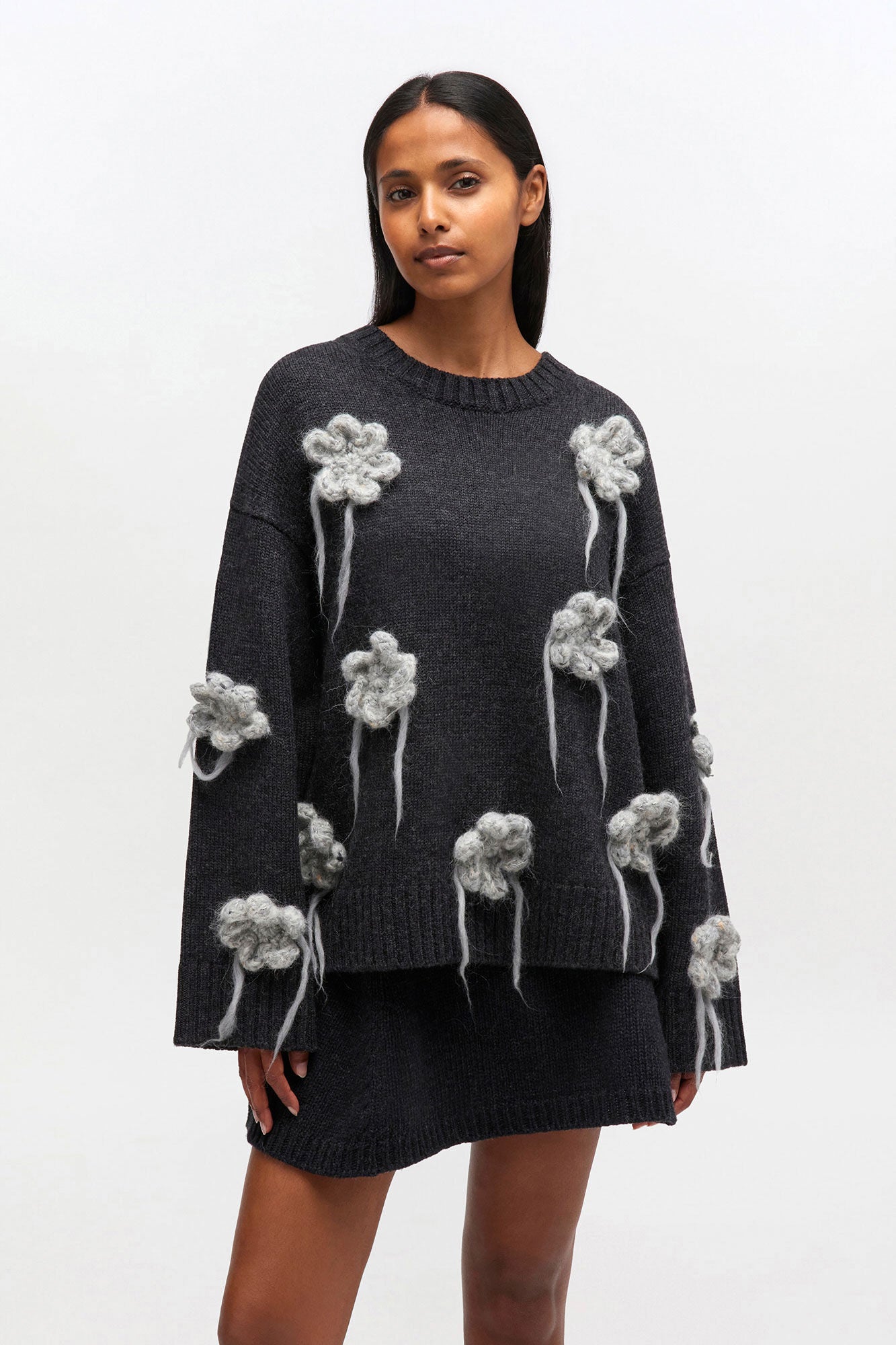 Ganni – Flower Crochet Sweater – Phantom - Pulls et Sweats - GANNI-K2624-252-S/M