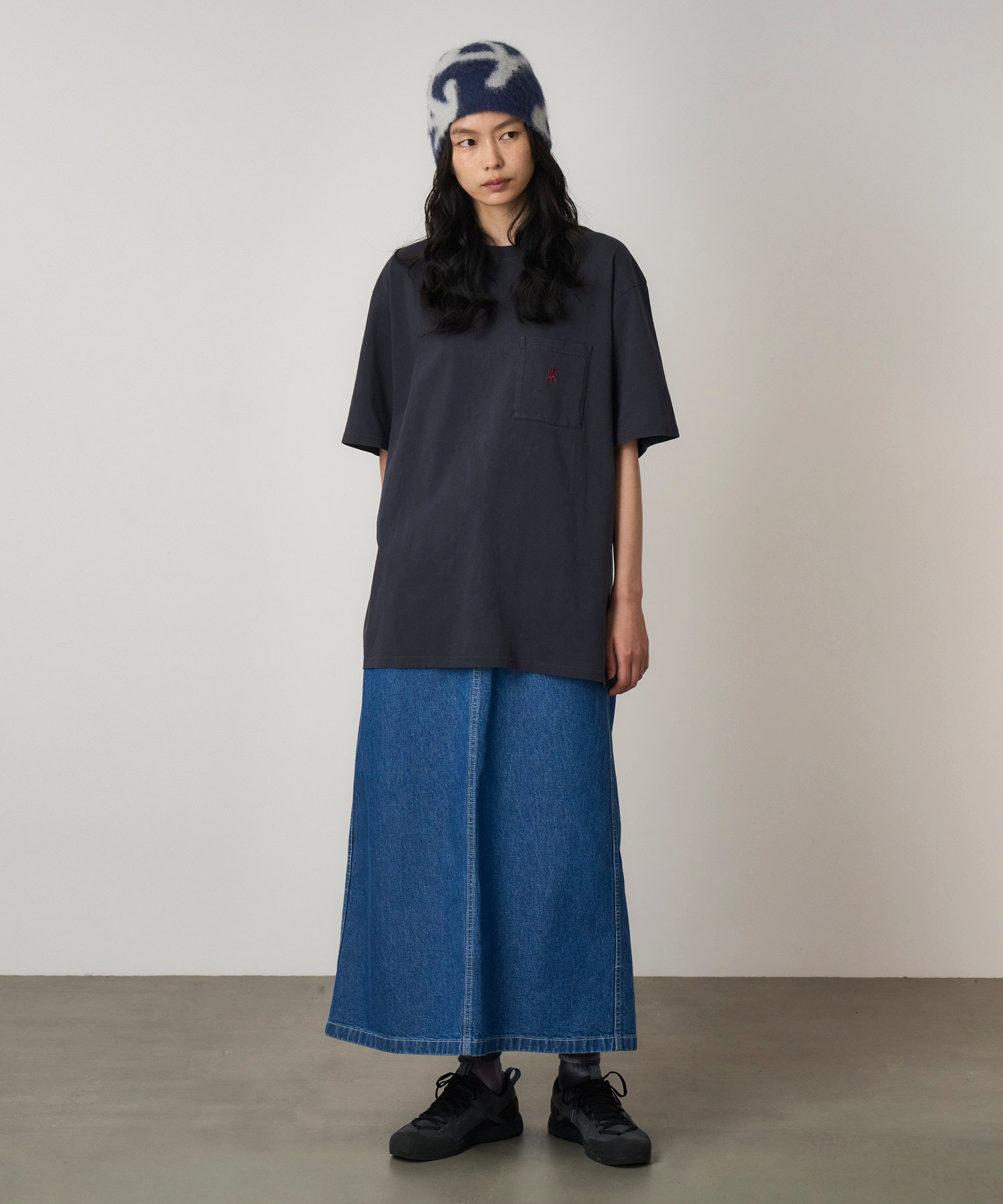 Gramicci – Mohair Burly Runningman Beanie – Midnight - Accessoires - G5FA-151-MIDNIGHT-F