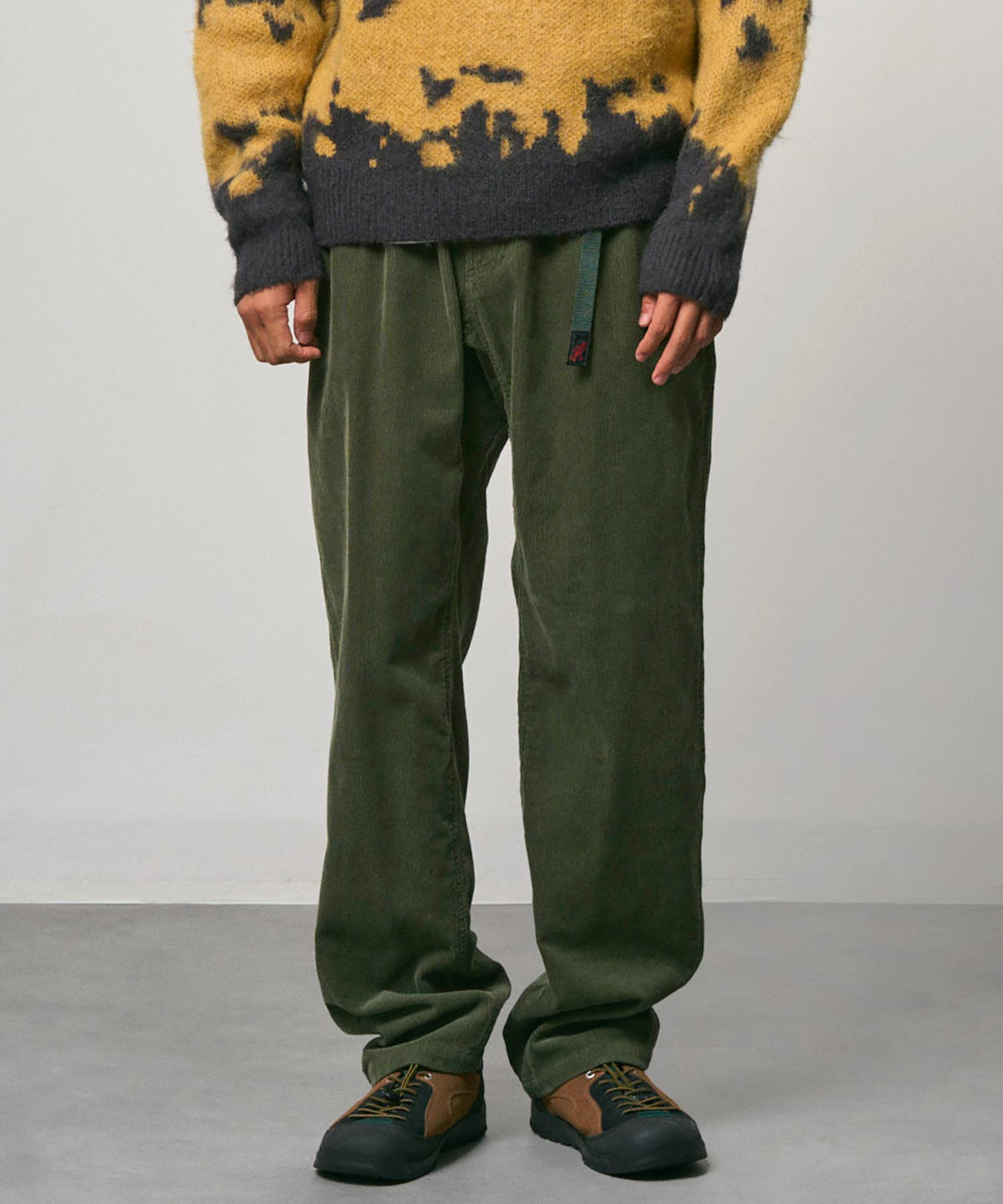 Gramicci - Corduroy Gramicci Pant - Toned Olive-Pantalons et Shorts-G6FM-P070-TDOV
