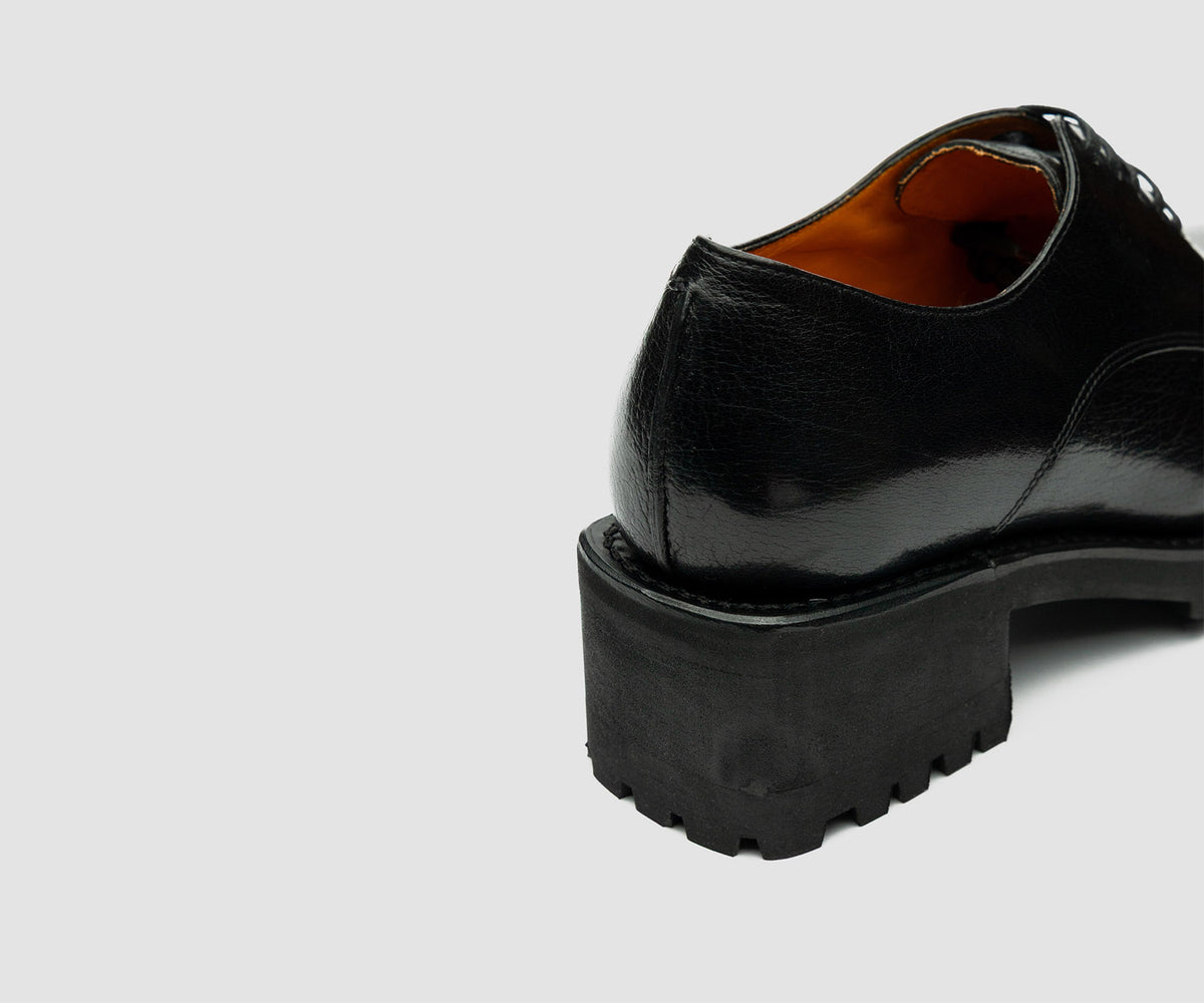 JF Clarin Derby Cigale noir – vue arrière, détail du talon