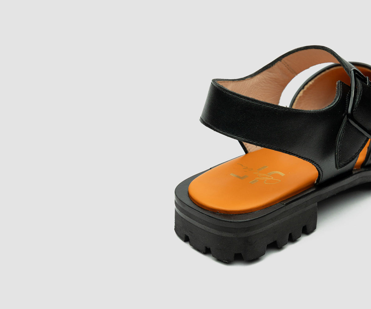JF Clarin Sandale Biarritz noir – vue arrière, détail du talon