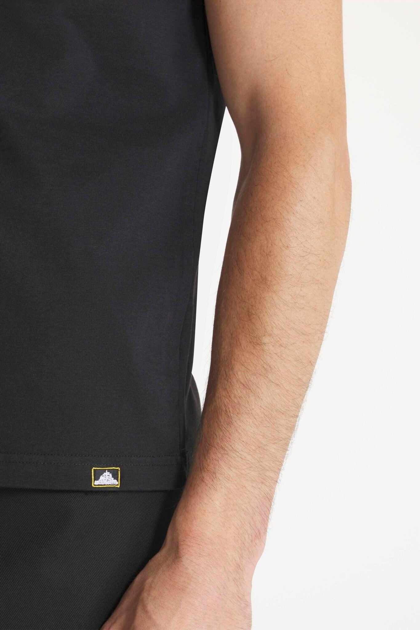 Le Mont Saint Michel – Tobin T-shirt - Black - T-shirts - 05560MT