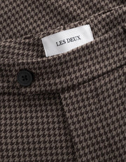 Les Deux - Como Reg Houndstooth Suit Pants - Mountain Grey & Desert Taupe - Pantalons et Shorts - LDM501092