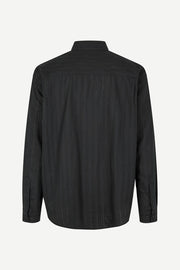 luan-x-M23200060-noir-shirt-homme-samsoe-chemise-minimaliste-chic-lin-coton-see-through-fine-legere-ete-summer-SS23-noir-front