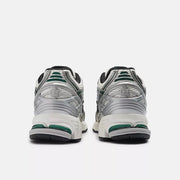 New Balance - M1906REU - Silver Metallic & Nightwatch Green & Sea Salt - Chaussures - M1906REU