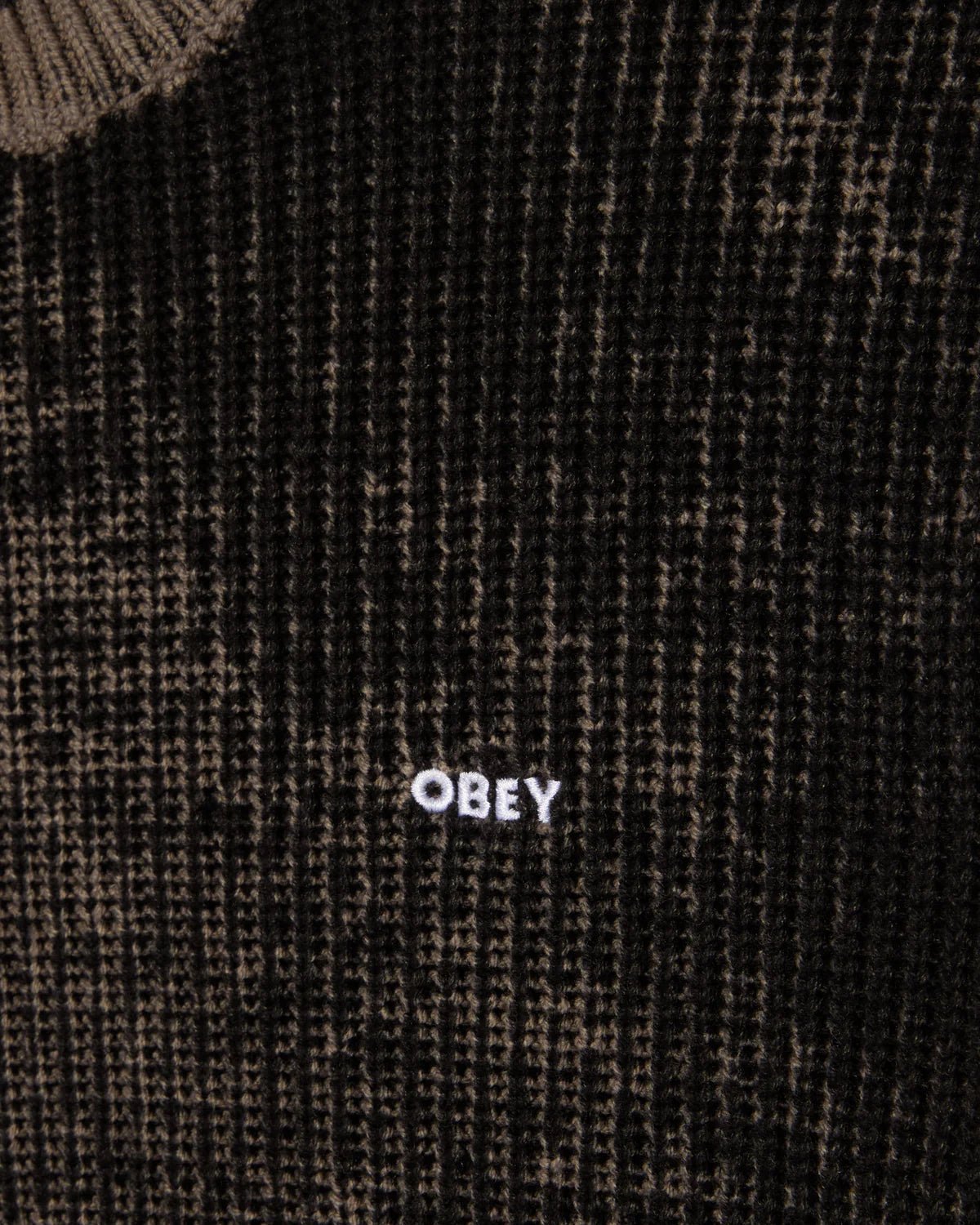 Obey – Obey spray effect sweater – Black multi - Pulls et Sweats - 151000109BKMS