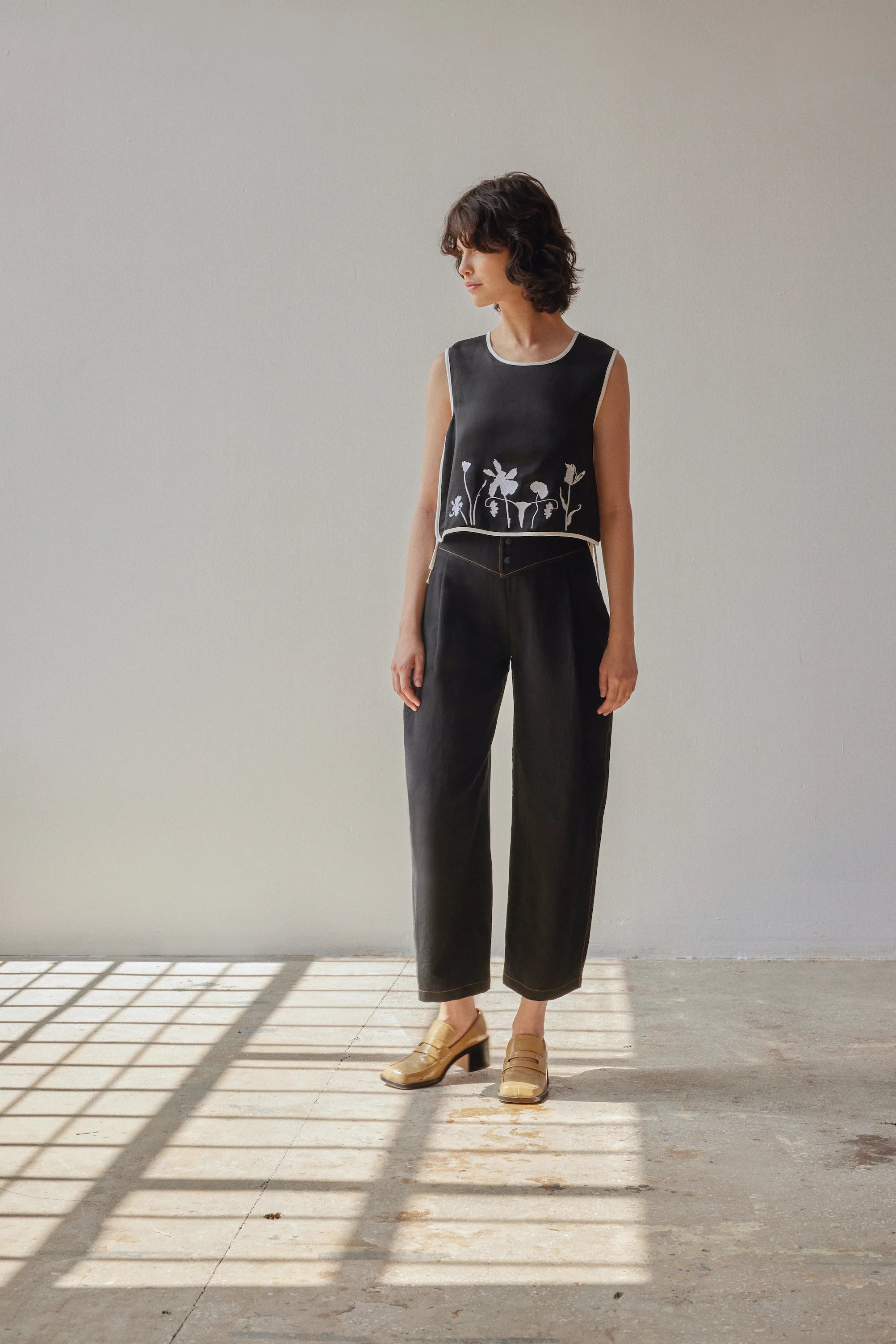 OhSevenDays - Maya Vest Top - Black - Jupes et Pantalons - 