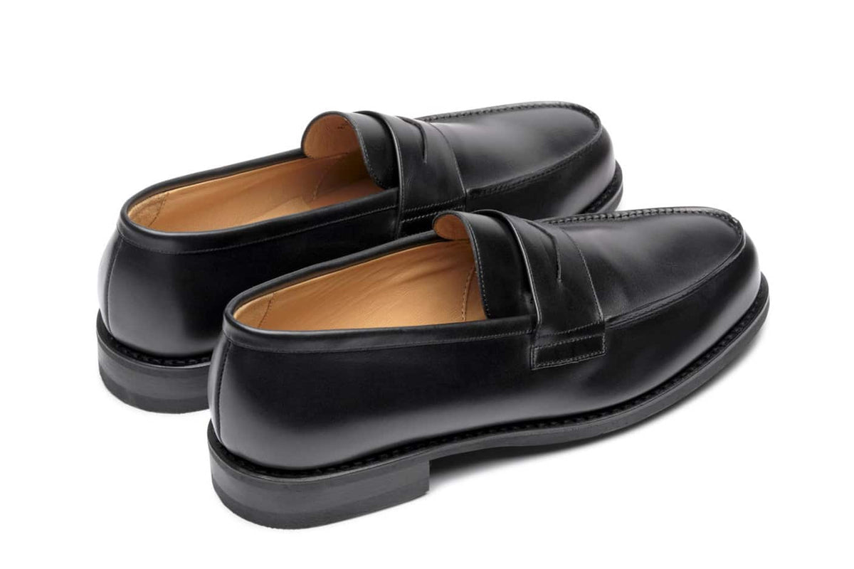 Paraboot Mocassin Adonis noir – paire, vue de trois quarts arrière