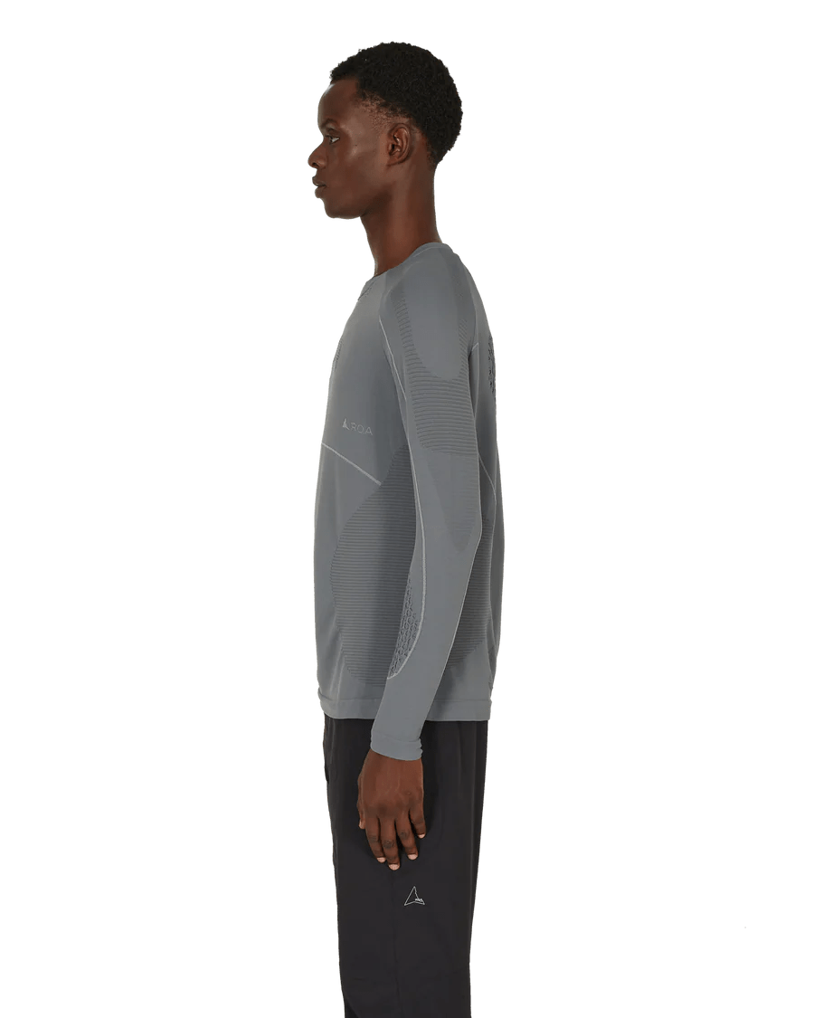 Roa Hiking - Seamless Longsleeve - MockingBird-T-shirts-RMBW0101FA73