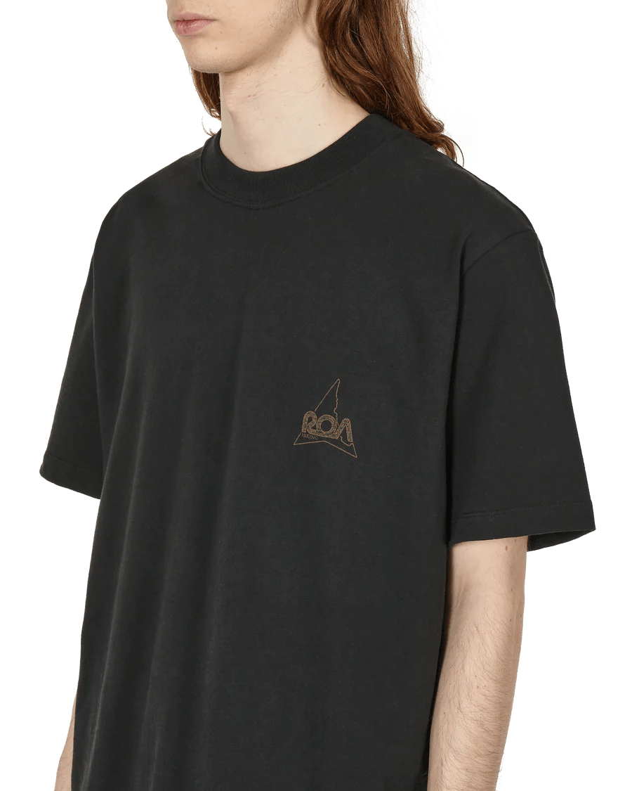 Roa Hiking - Shortsleeve Graphic - Black-T-shirts-BLK0001