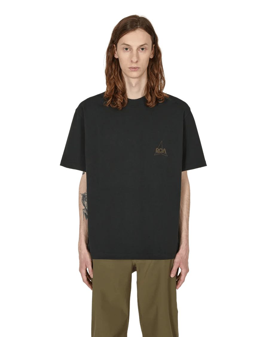 Roa Hiking - Shortsleeve Graphic - Black-T-shirts-BLK0001