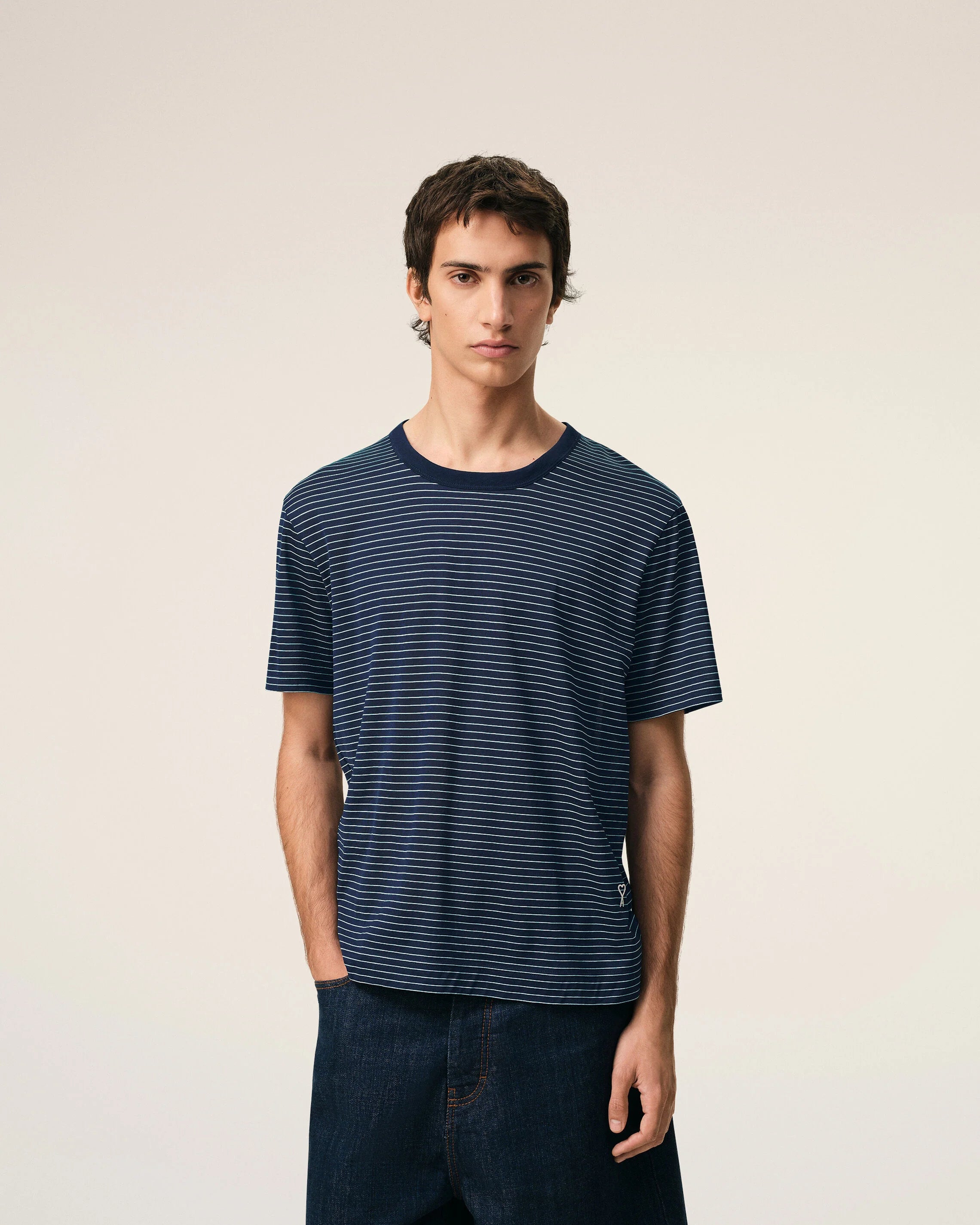 Ami Paris - T-shirt rayé en coton perlé - Bleu encre/blanc