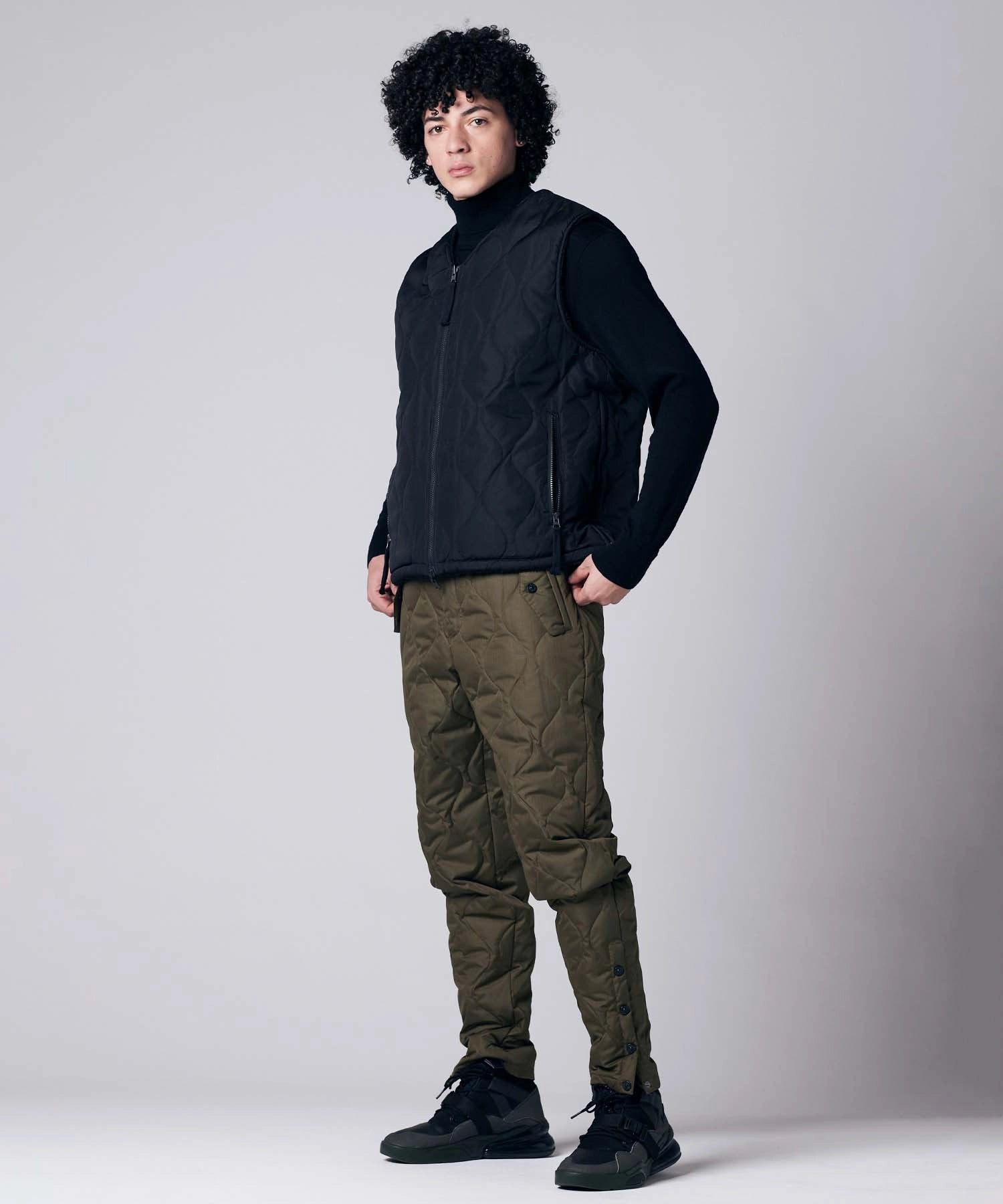 Taion - Military Reversible Down + Boa V Neck Vest - Black/Black - Vestes et Manteaux - TAION-R001BML-1