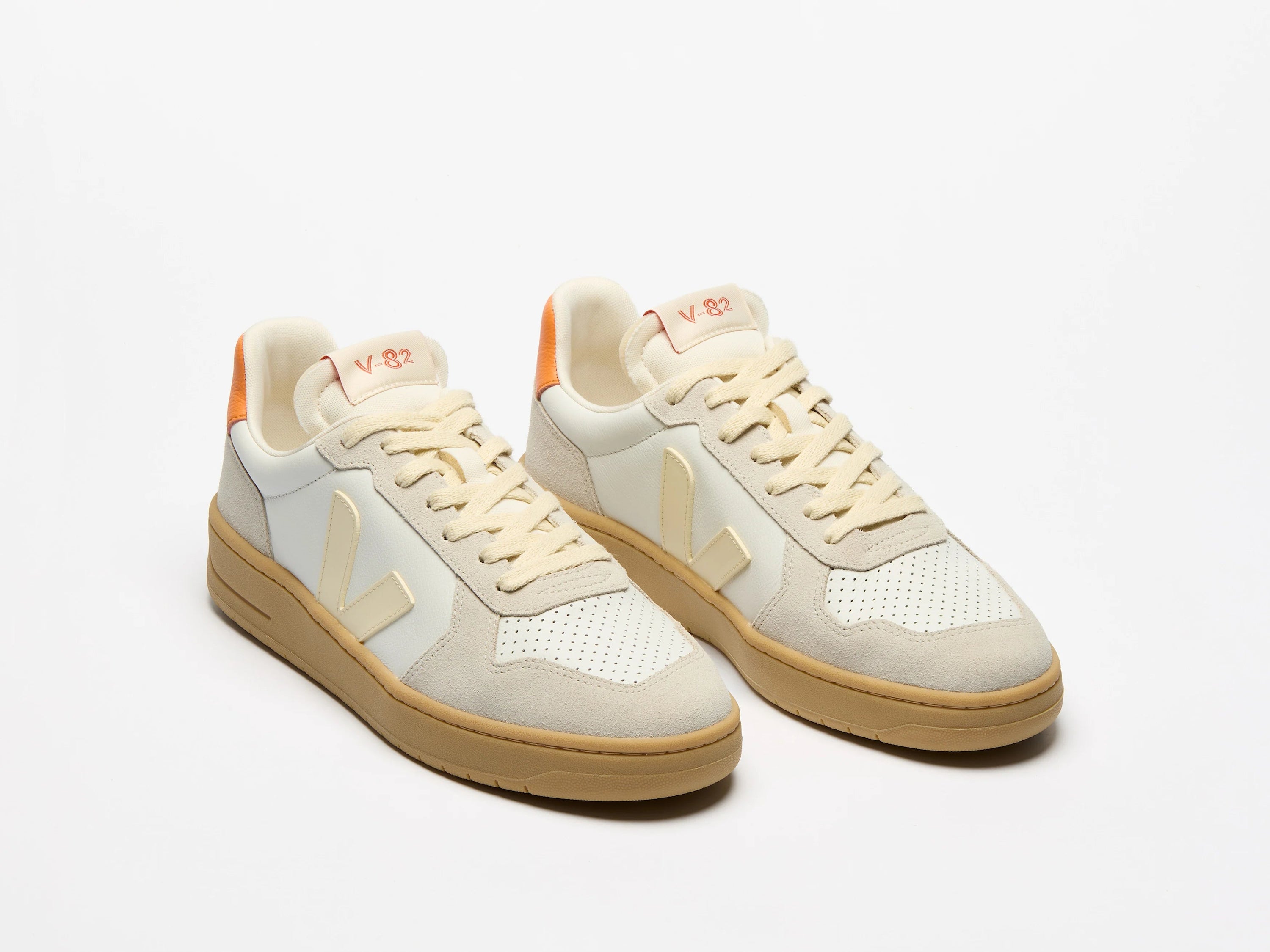 Veja - V - 82 Leather - Pure Calcaire Fury - Chaussures - VE3320758A