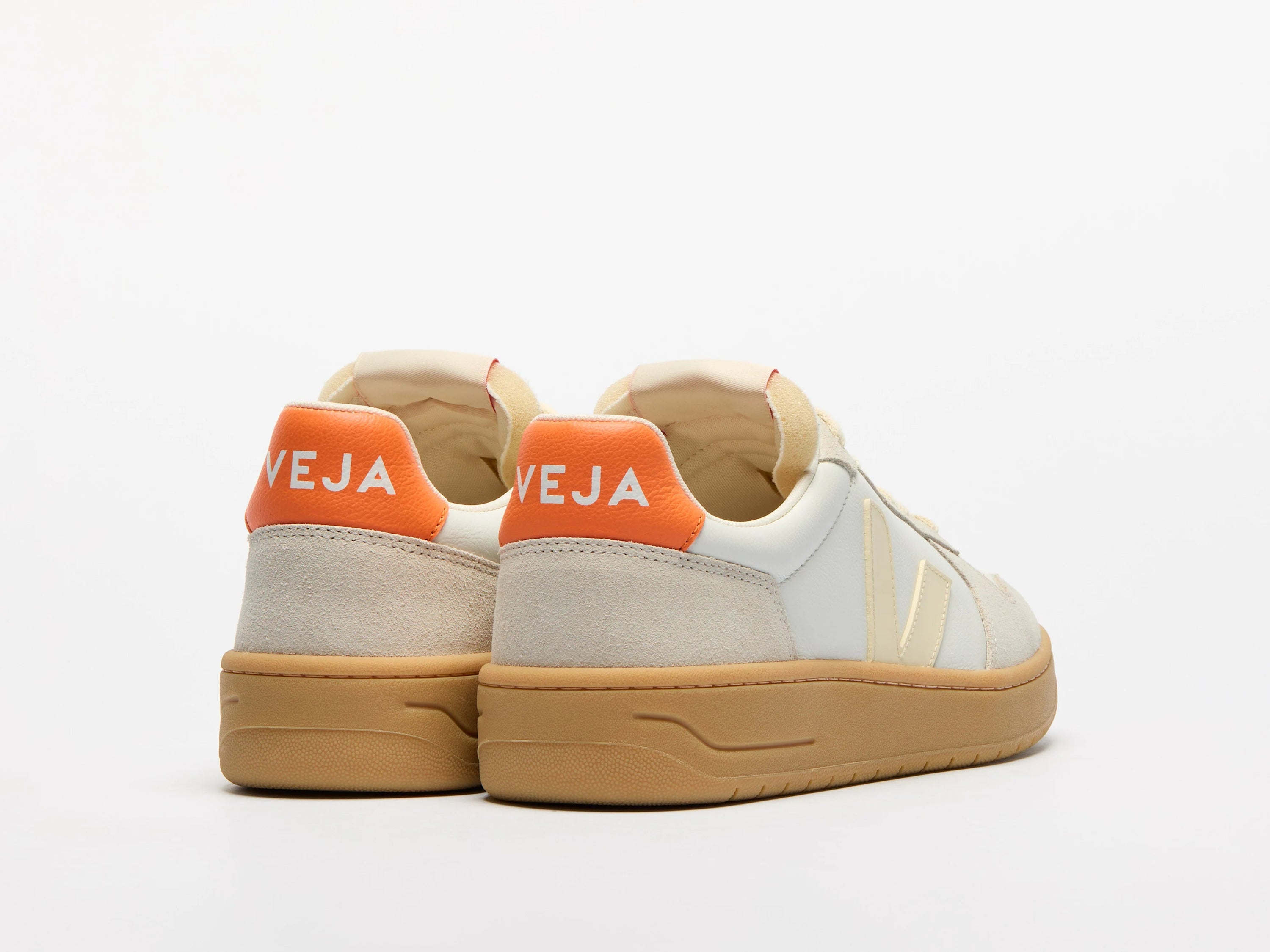 Veja - V - 82 Leather - Pure Calcaire Fury - Chaussures - VE3320758A