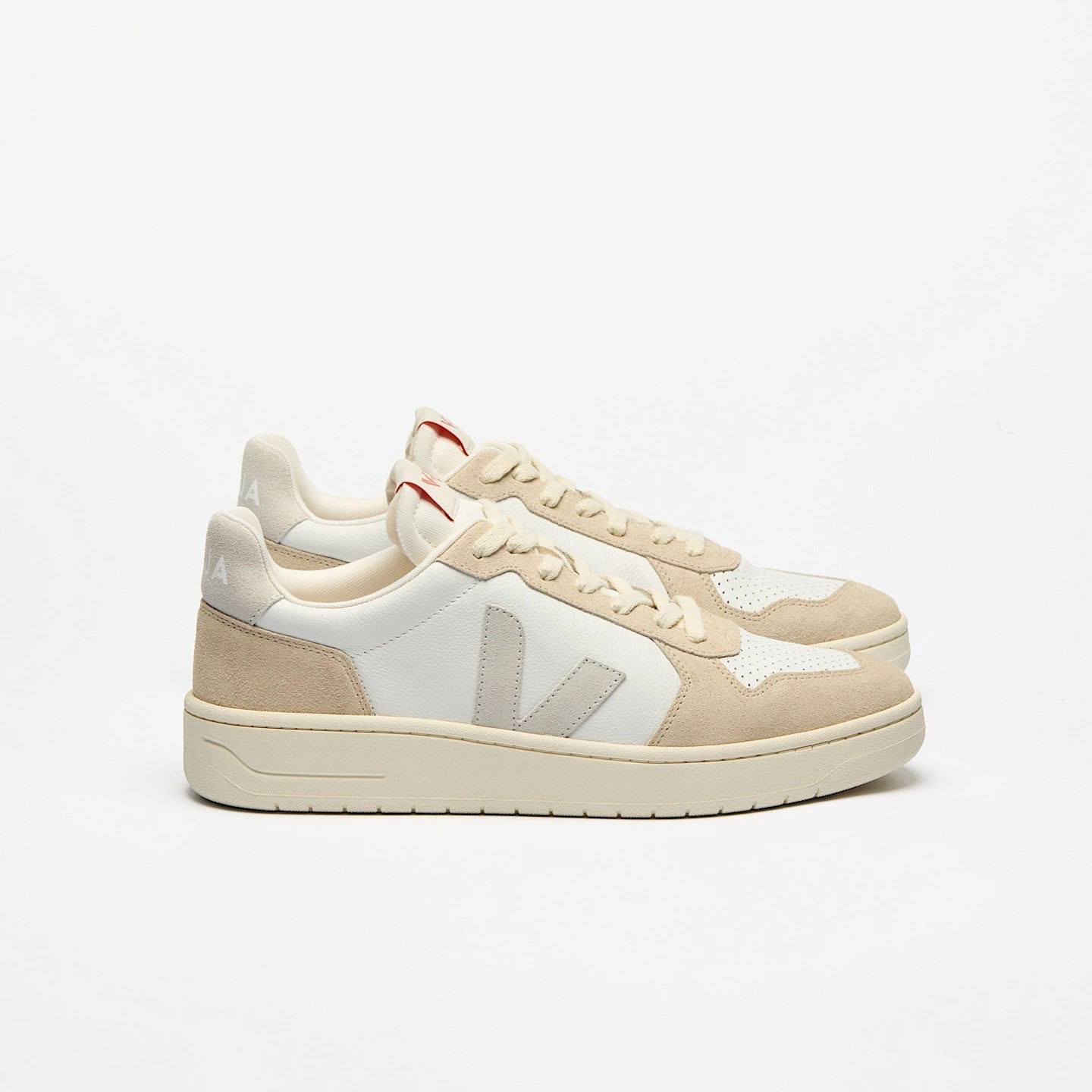 Veja - V - 82 Leather - White Natural Almond - Chaussures - VE3321696A