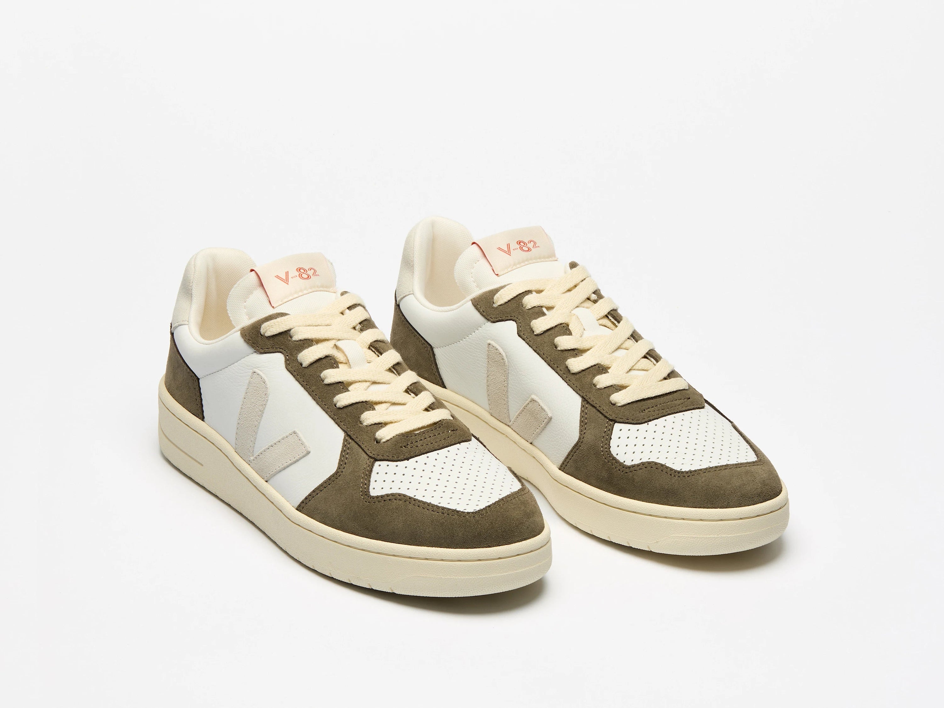 Veja - V - 82 Leather - White Natural Kaki - Chaussures - VE3320757B