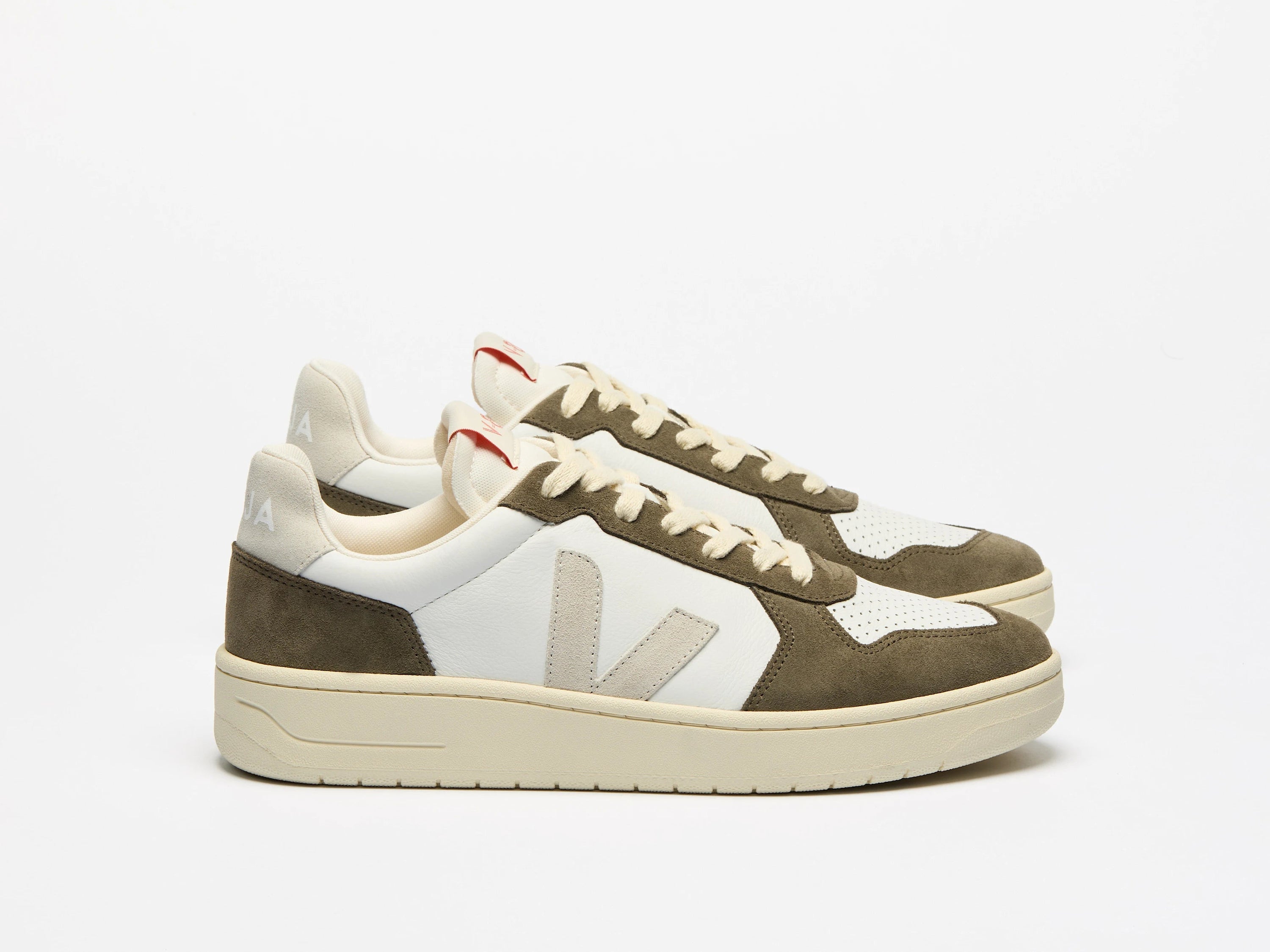 Veja - V - 82 Leather - White Natural Kaki - Chaussures - VE3320757B