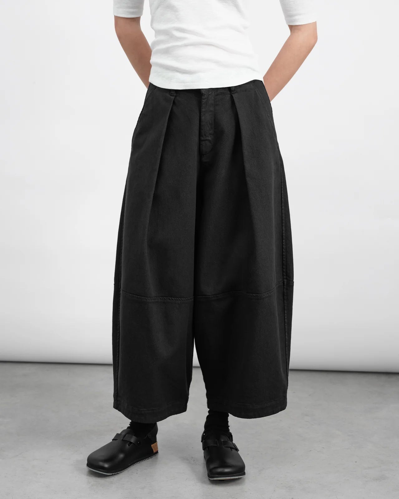 YMC - Deadbeat Trouser - Black (SS26 Women) - Jupes et Pantalons - Q4AZM