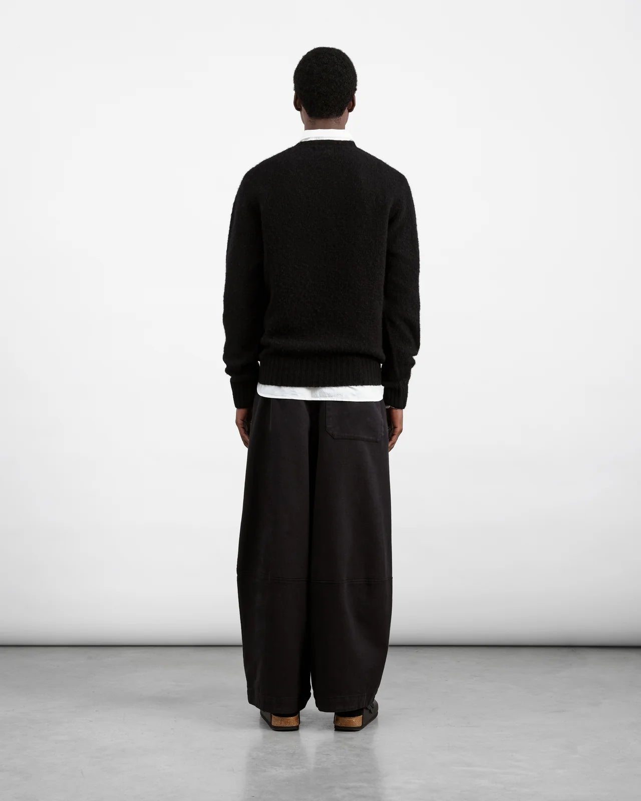 YMC - Earth Deadbeat Trouser - Black (Men SS26) - Pantalons et Shorts - P4AZM