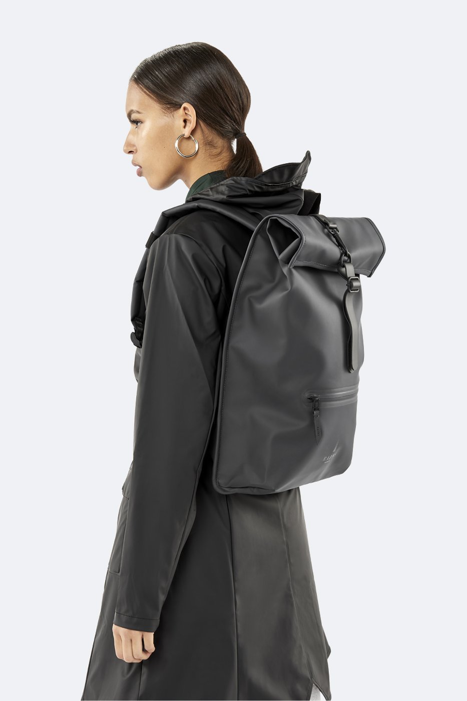 Rains – Roll Top Rucksack Black – Sac à Dos Imperméable Noir-Accessoires-1316