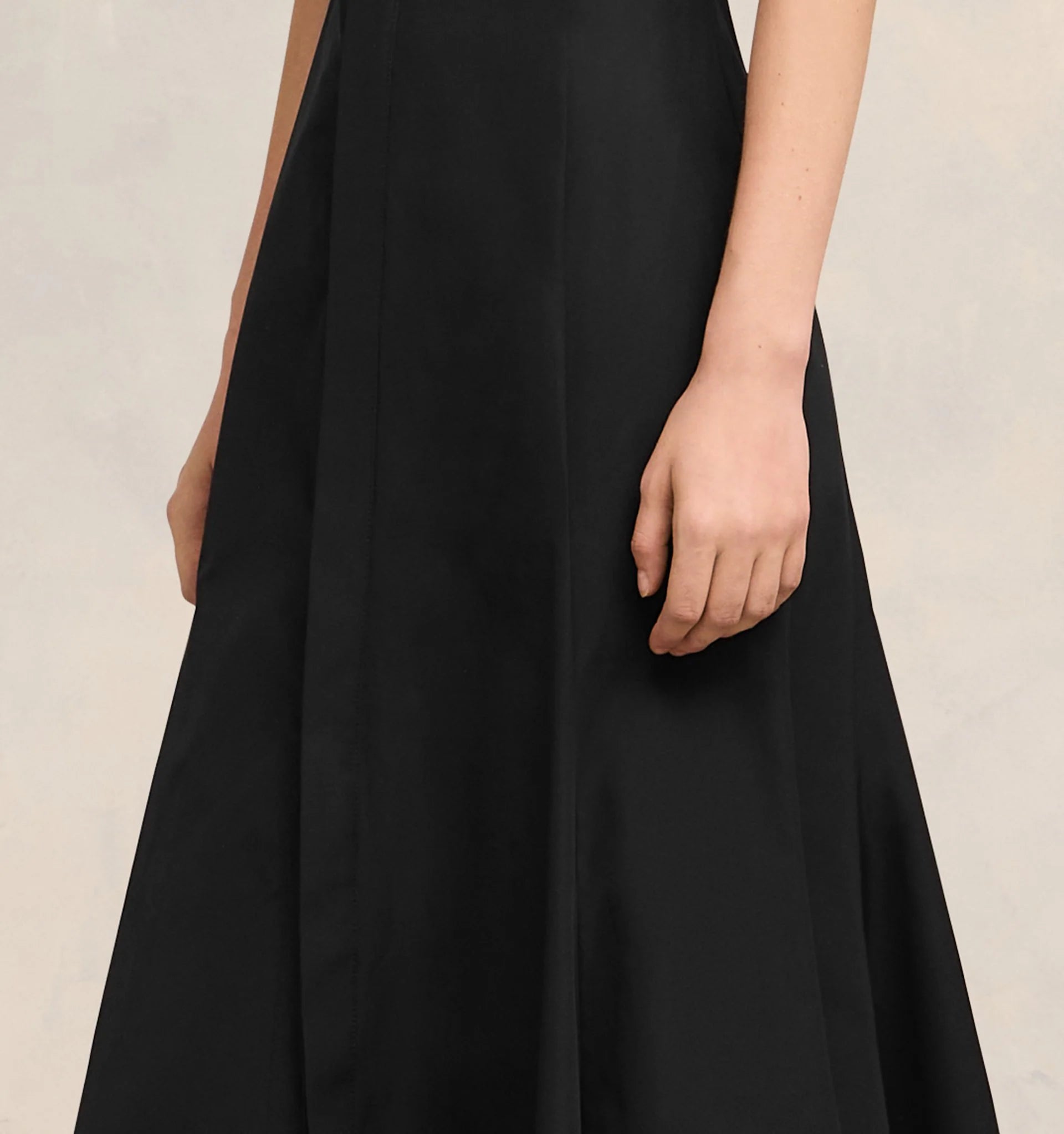 Ami Paris - Robe Midi Avec Patte Cachée - Noir-Robes-FDR216.CO0064