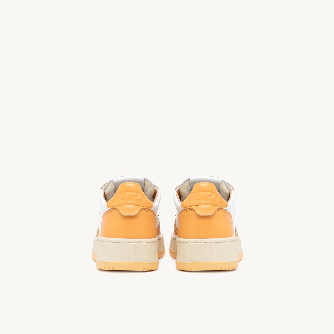 Autry 01 - Sneakers Medalist Low Man Leather/Leather - White/Bufforng-Chaussures-AULW WB32