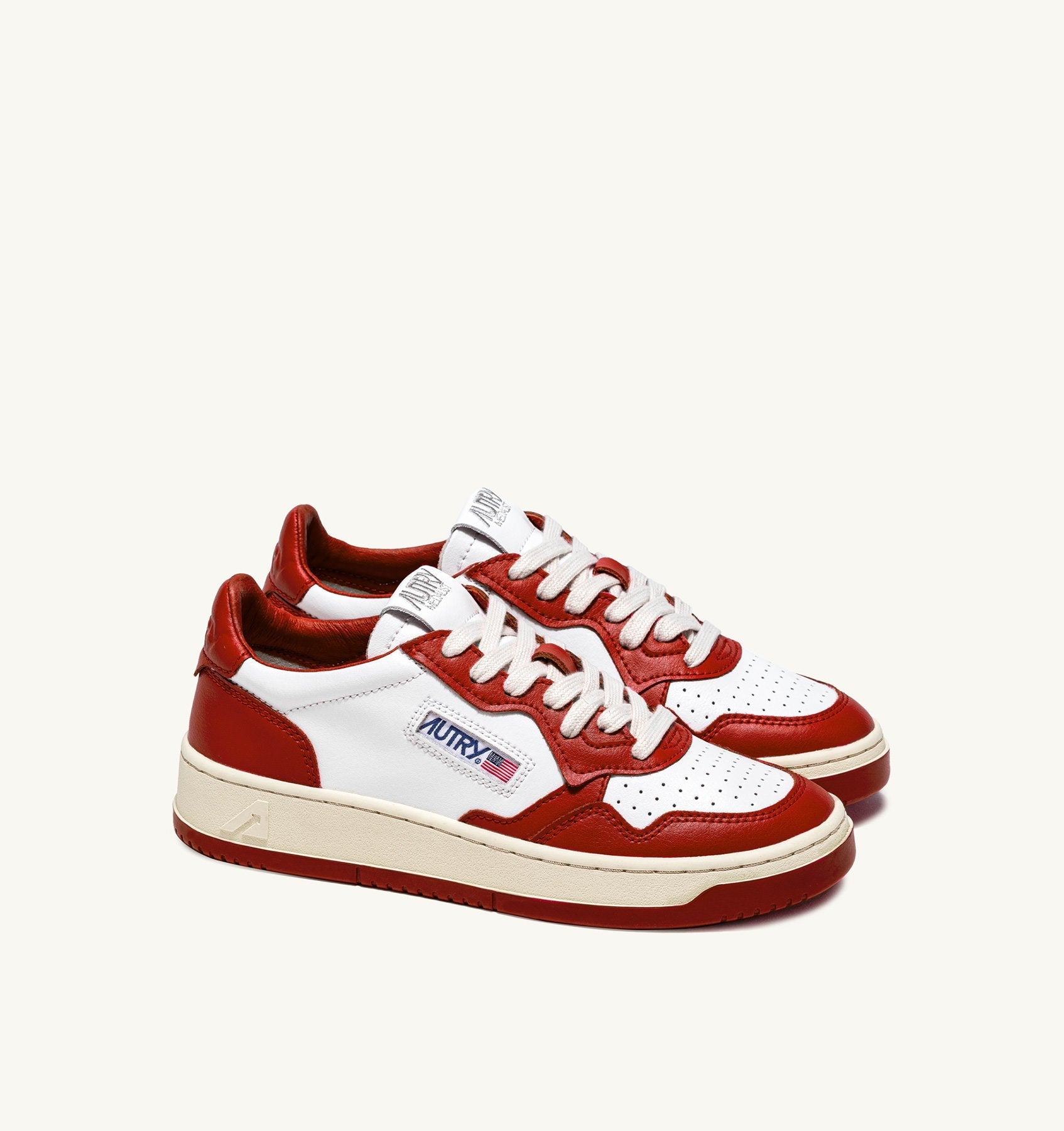 Autry 01 - Sneakers Medalist Low Man Leather/Leather - White/Red-Chaussures-AULMWB02