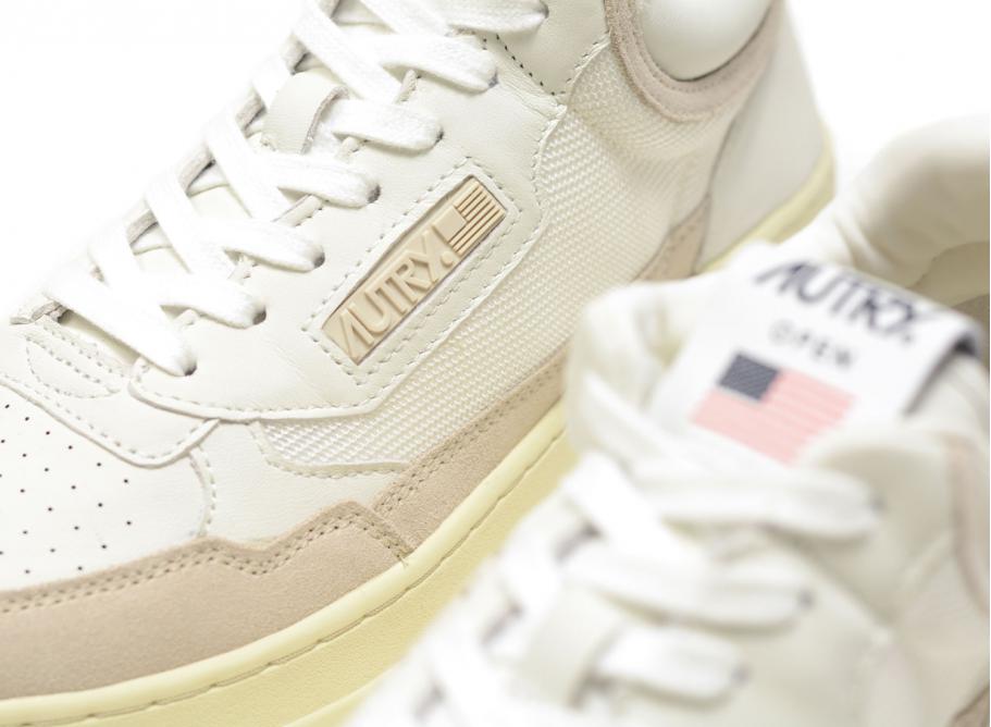 Autry - Open Mid Wom - Leather Sneakers - White/Sand-Chaussures-AOMW CE21