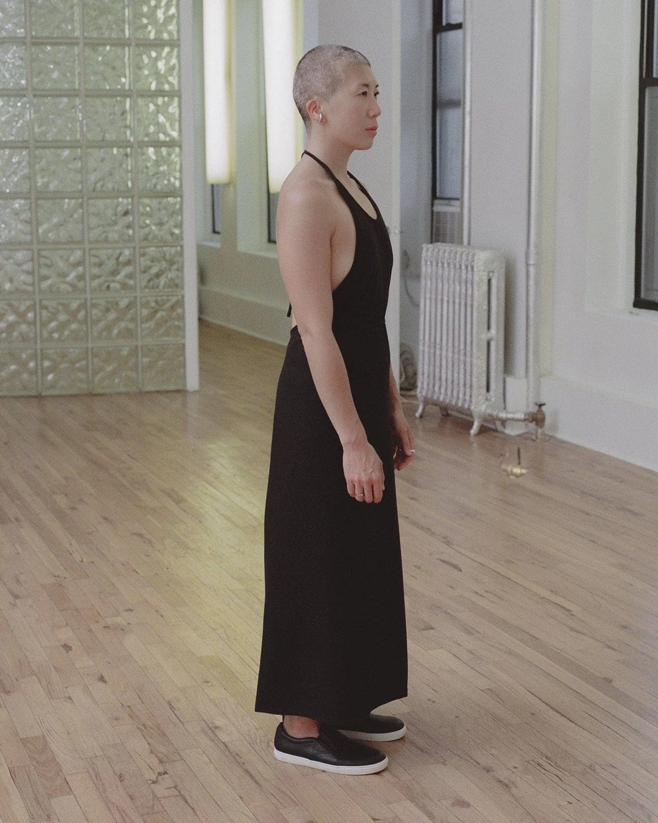 Baserange - Robe Apron en Soie Sauvage - Noir-Pulls et Sweats-DRAP-RS-000