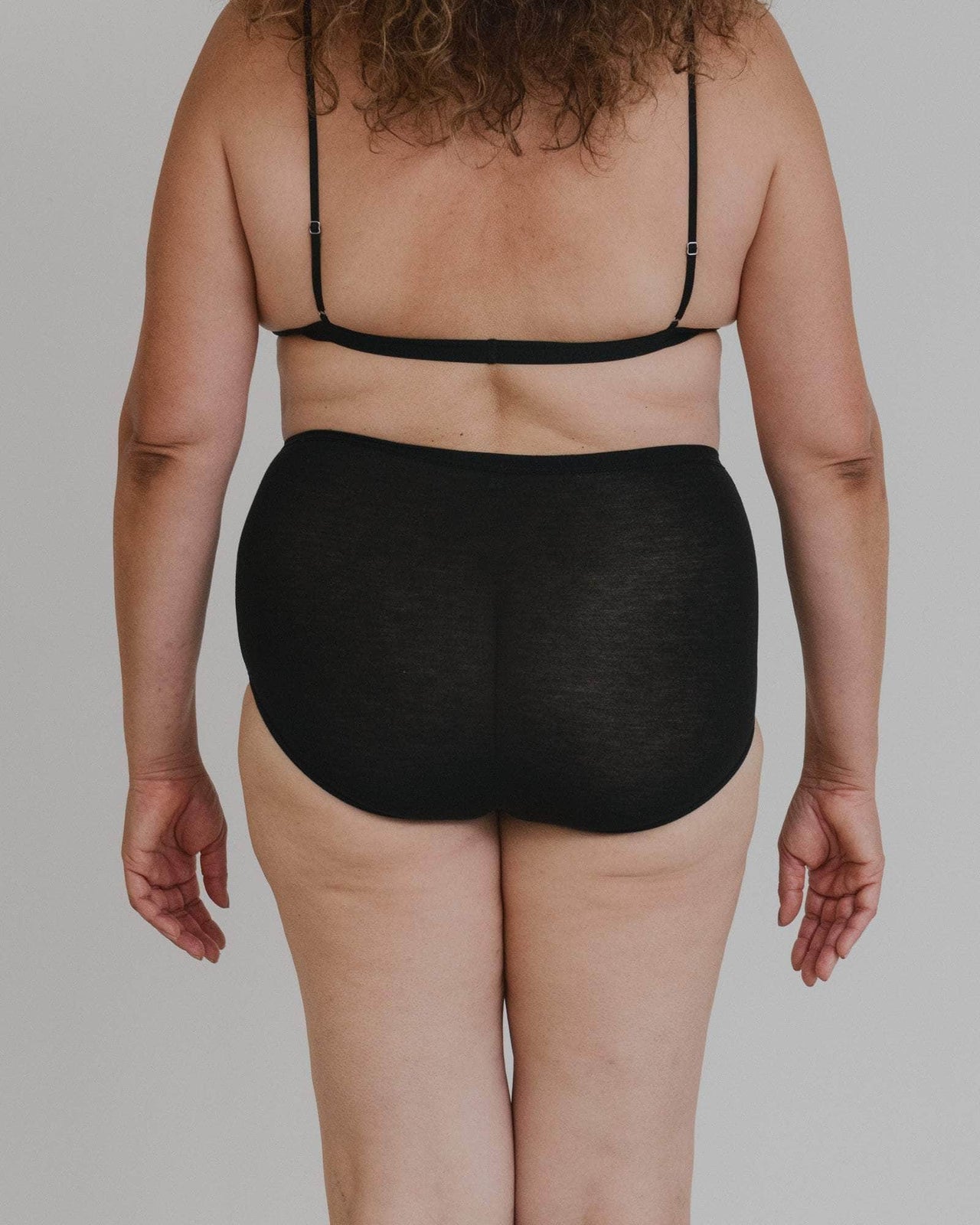 Baserange - Highwaist Bell pants en Vicose de Bambou - Noir-Sous-Vêtements-