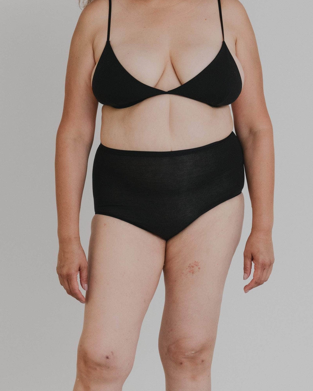 Baserange - Highwaist Bell pants en Vicose de Bambou - Noir-Sous-Vêtements-