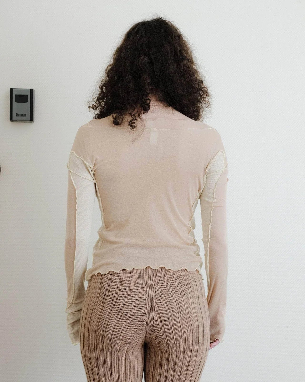 Baserange - Sun Longsleeve Tee en Coton Biologique - Rose Camel-Tops-TOSU-CG-SP24