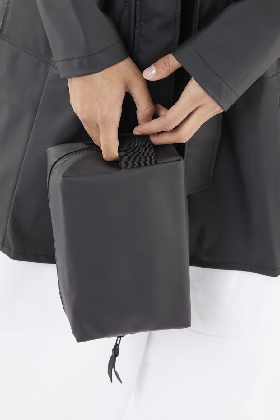 Rains - Wash Bag Small - Black-Accessoires-15580