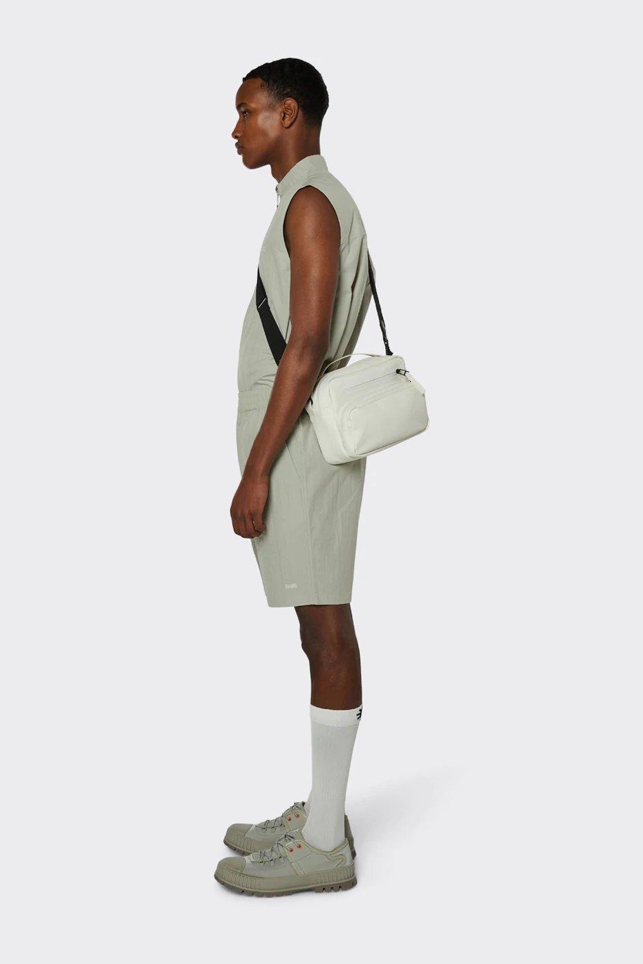 Rains - Woven Shorts - Cement-Pantalons et Shorts-18710