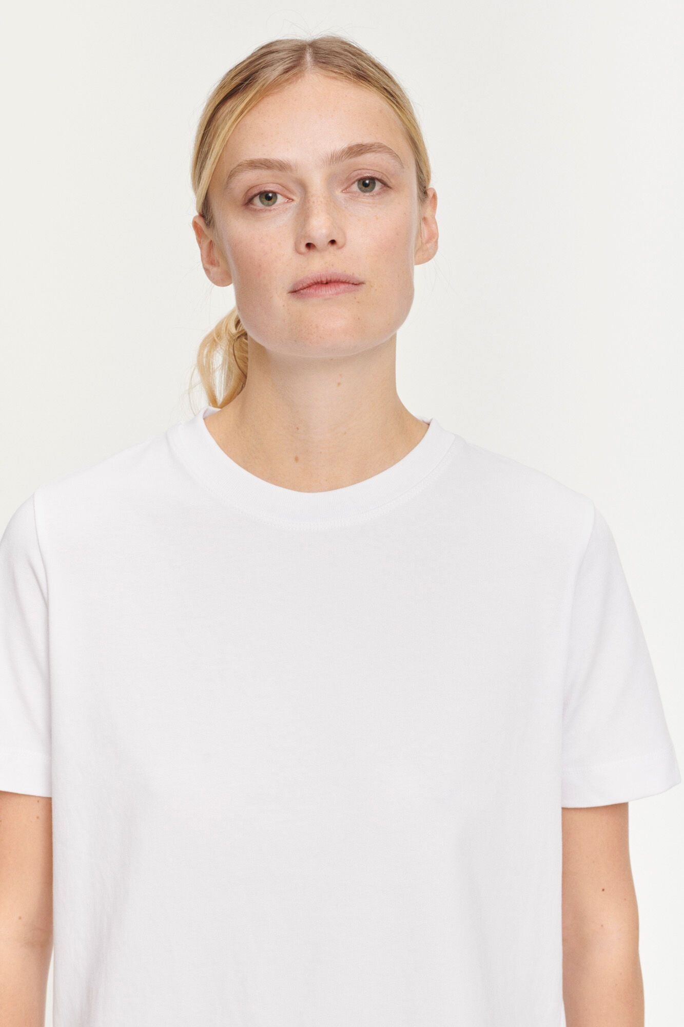 Samsoe Samsoe - Camino Tee White - T-shirt col montant blanc - Femme-Tops-F15212313SamsoeSamsoe-Femme-Camino-T-shirt-White-Blanc-Basic-Cotton-Coton-Gots-F00012400-grenoble-eco-responsable