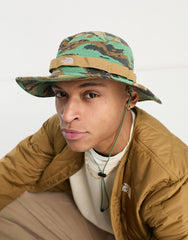 The North Face - Class V Brimmer - Camo Print Green-Accessoires-NF0A5FXFIOO1
