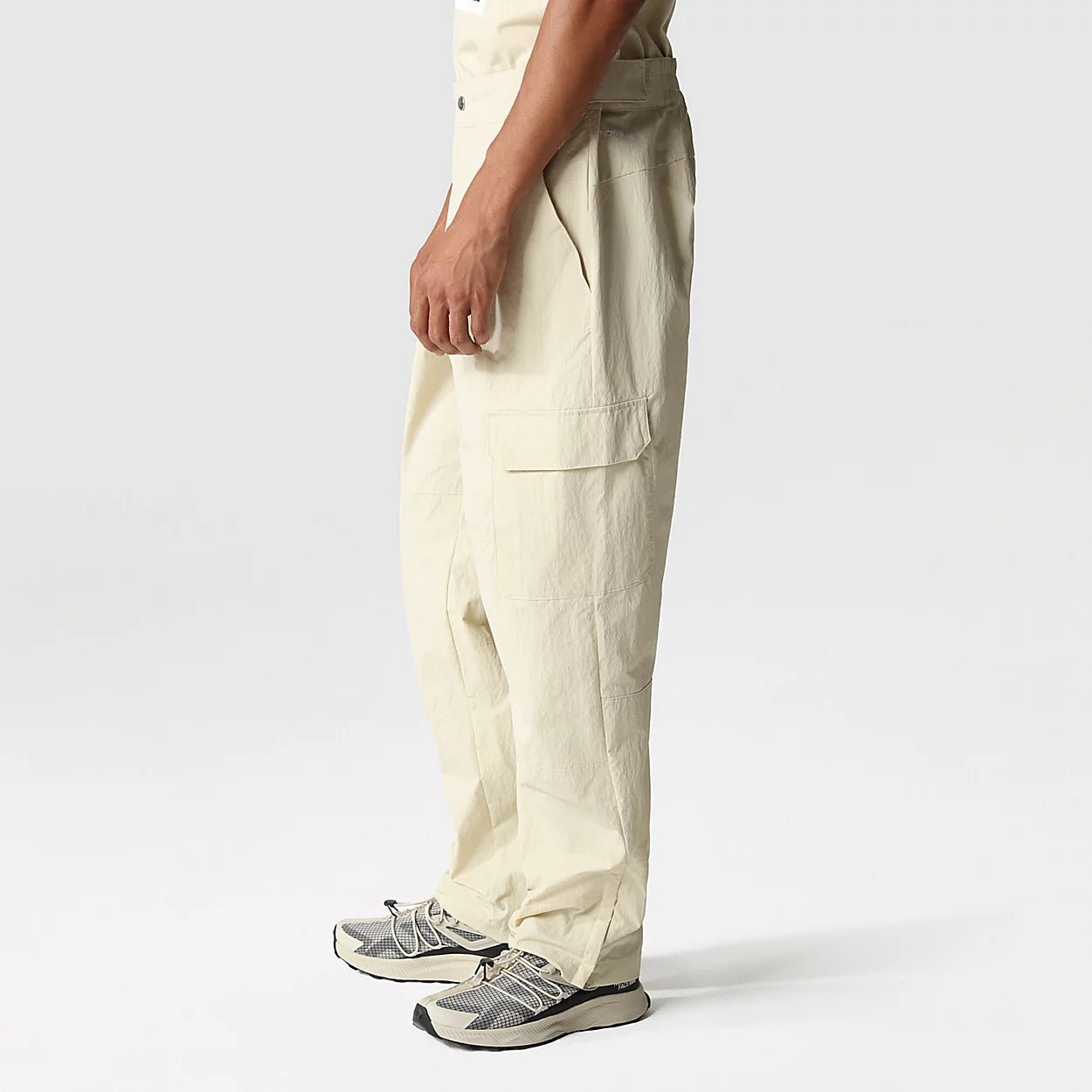 The North Face - Men's 78 Low-Fi Hi-Tek Cargo Pant - Gravel-Pantalons et Shorts-NF0A7ZYS3X41