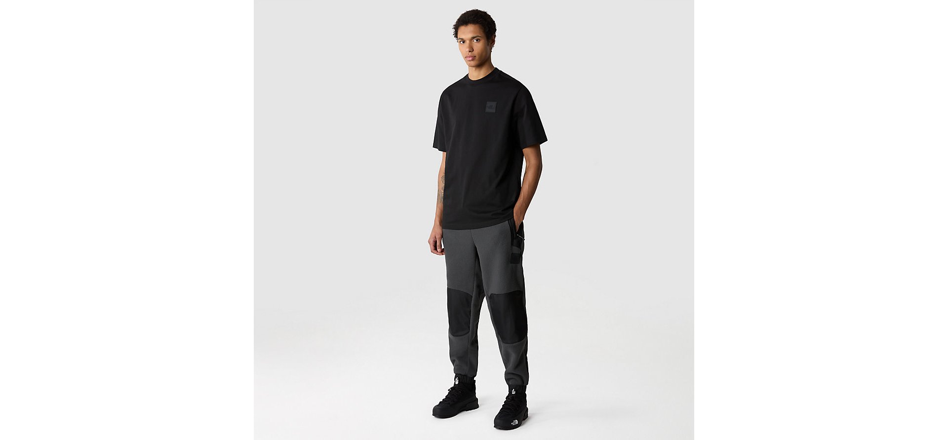 The North Face - M NSE Patch Tee - TNF Black-T-shirts-NF0A8536JK31