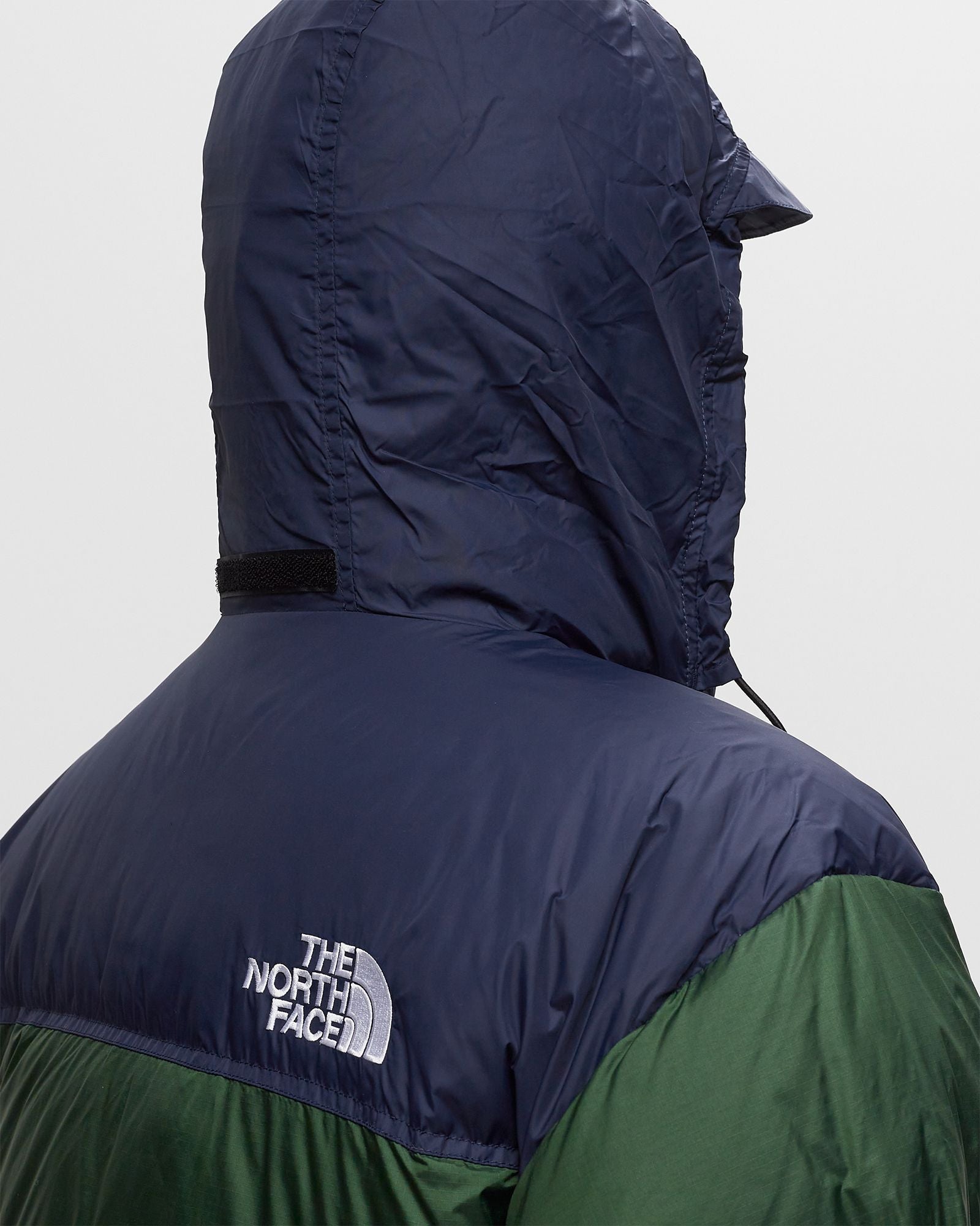 The North Face - M 1996 Retro Nuptse Jacket - Pine Needle/Summit Navy-Vestes et Manteaux-NF0A3C8DOAS1